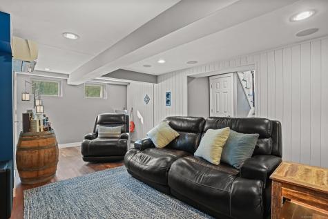 17 Candlewood Heights New Milford CT 06776