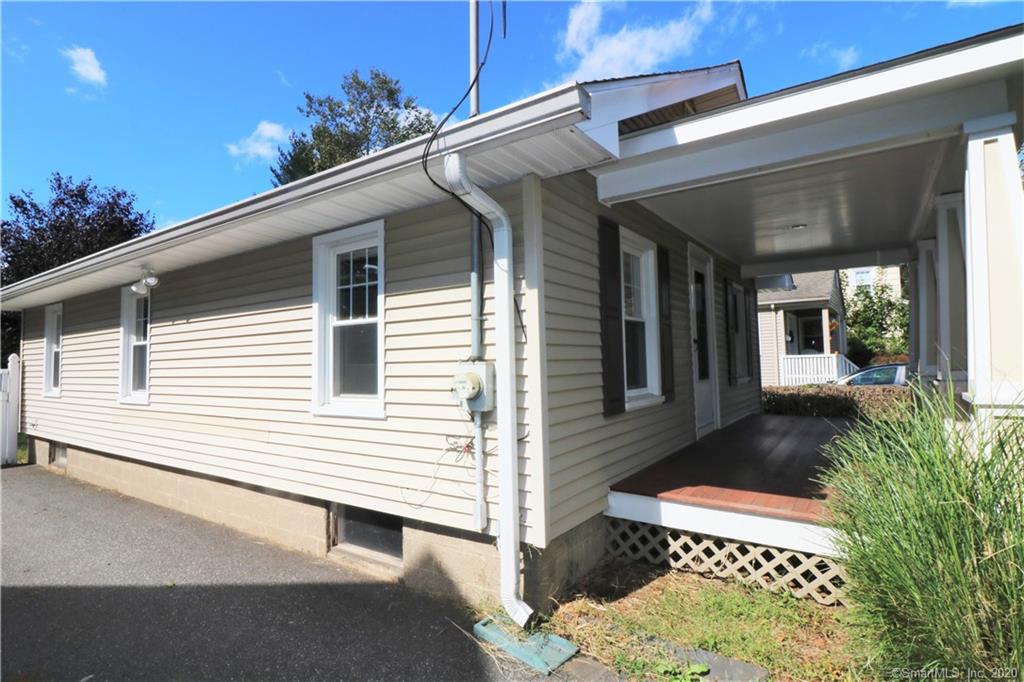 251 North Pine Creek Road Fairfield CT 06824