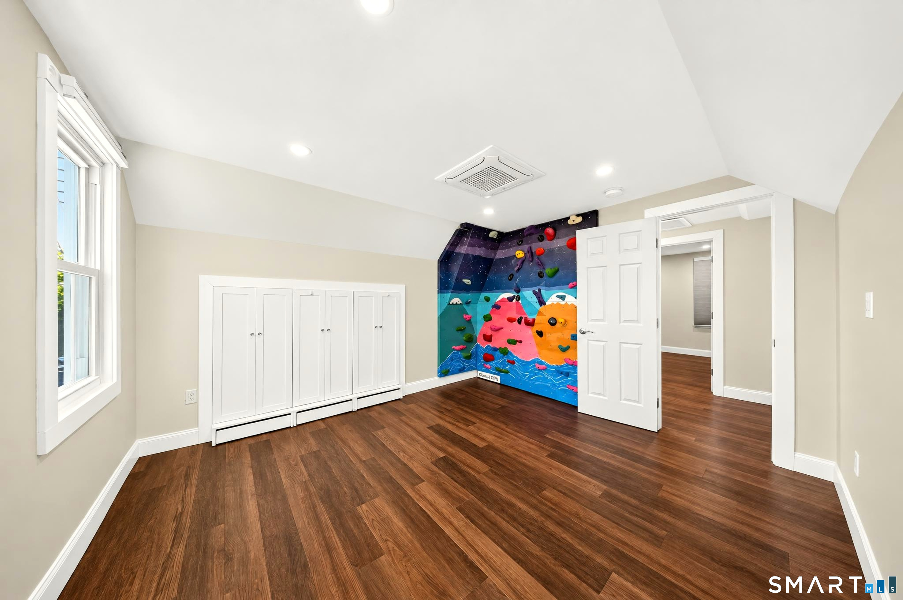 15 Ridgeway Street Stamford CT 06907