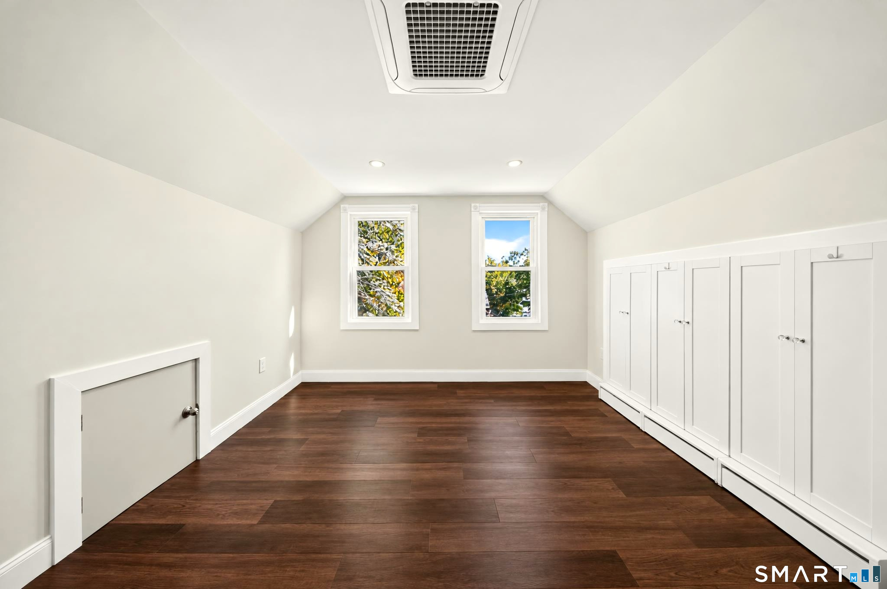 15 Ridgeway Street Stamford CT 06907