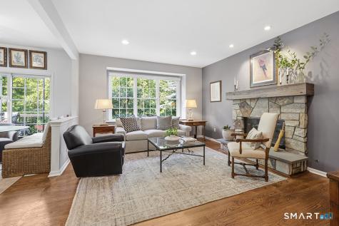 35 Lilac Lane Danbury CT 06810