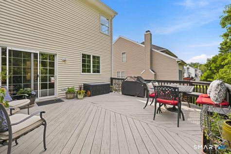 35 Lilac Lane Danbury CT 06810