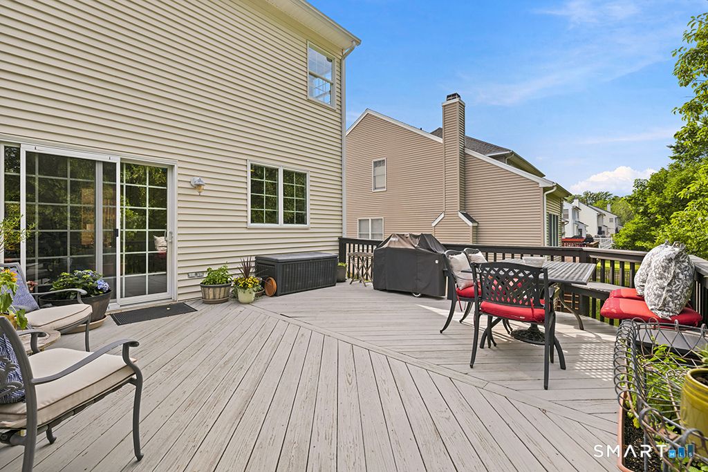 35 Lilac Lane Danbury CT 06810