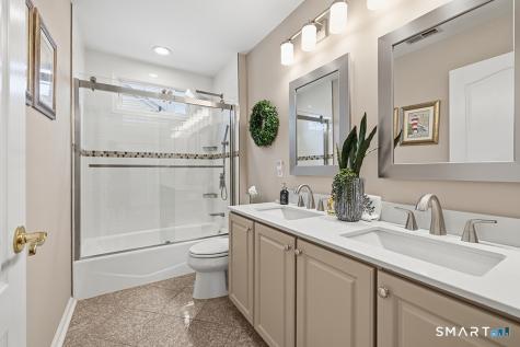 35 Lilac Lane Danbury CT 06810