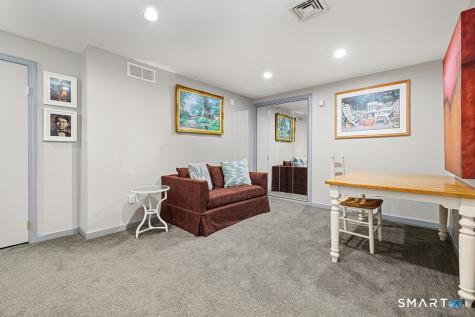 35 Lilac Lane Danbury CT 06810