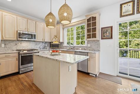 35 Lilac Lane Danbury CT 06810