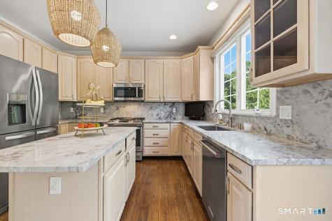 35 Lilac Lane Danbury CT 06810