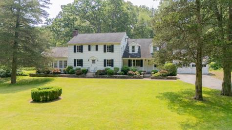 46 Bayberry Lane Easton CT 06612