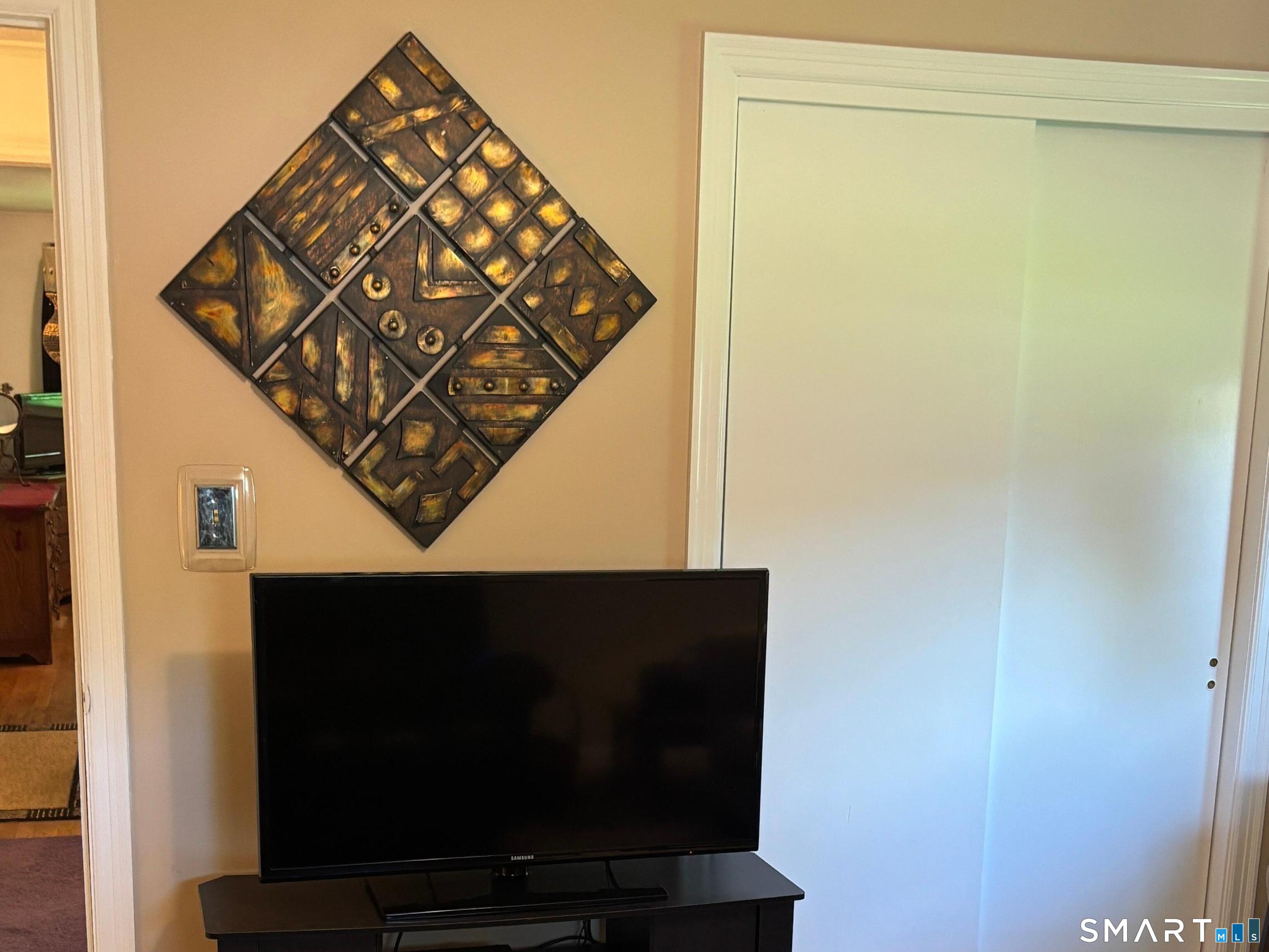 83 Northbrook Drive West Hartford CT 06117