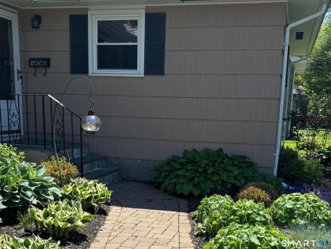 83 Northbrook Drive West Hartford CT 06117