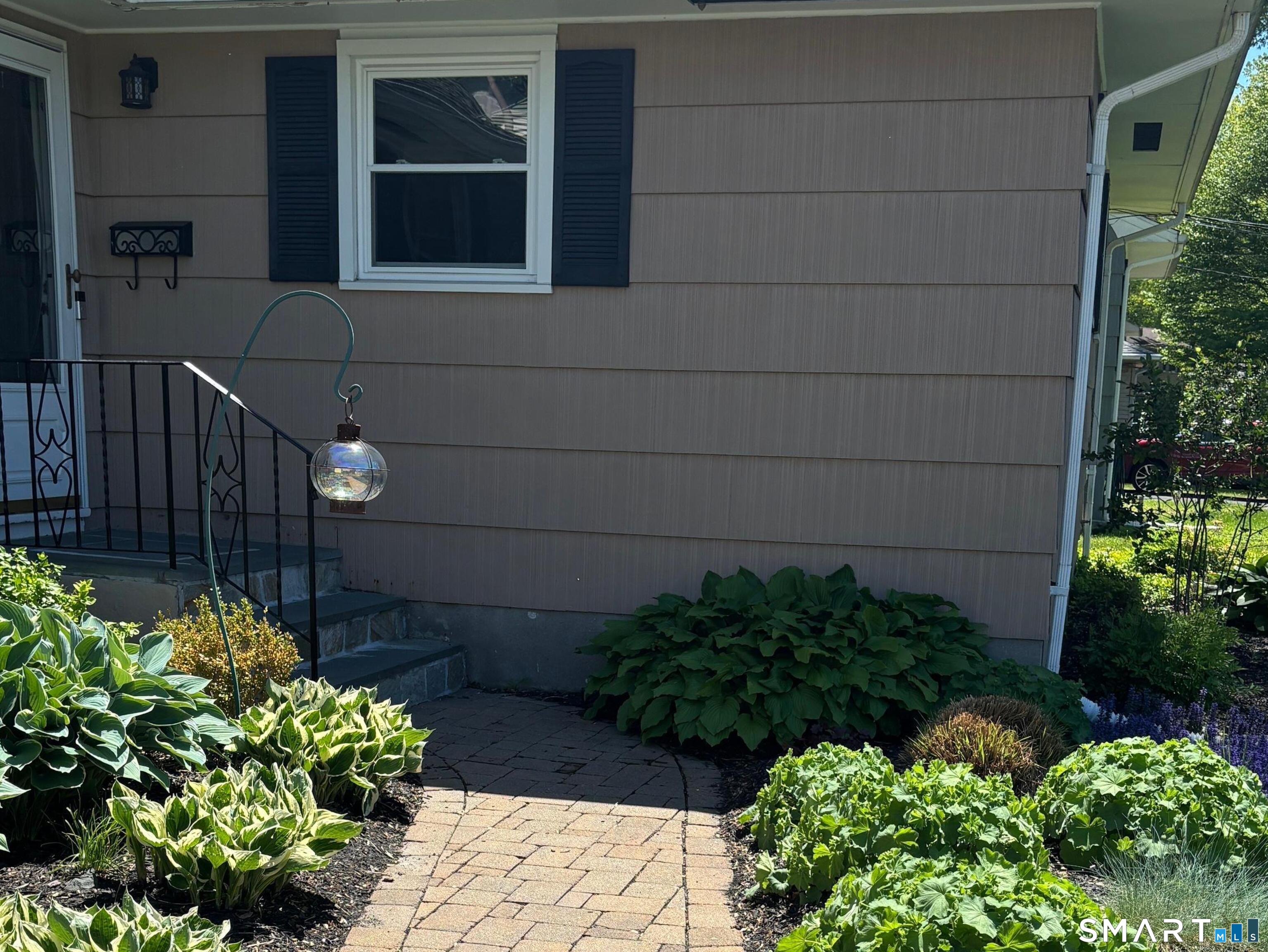 83 Northbrook Drive West Hartford CT 06117