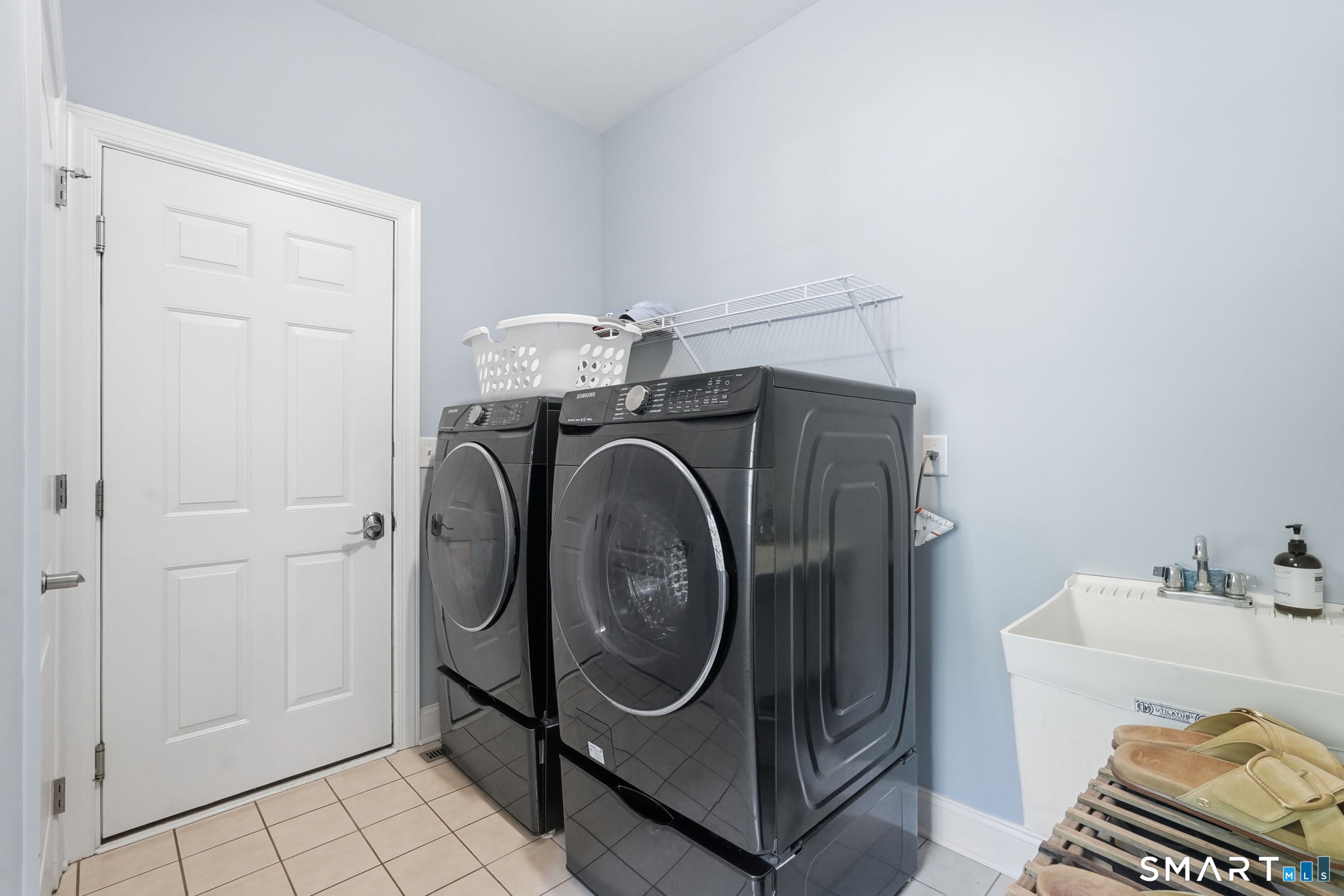 5 Quarterhorse Drive Ellington CT 06029