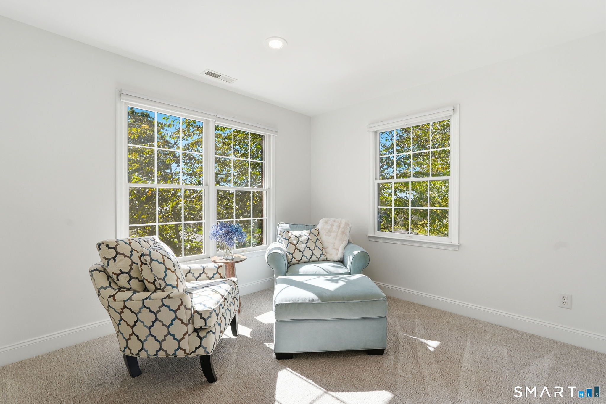 5 Quarterhorse Drive Ellington CT 06029