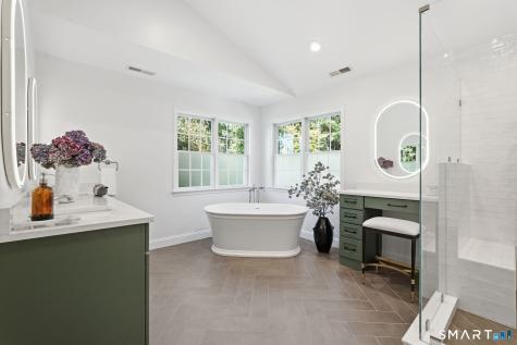 5 Quarterhorse Drive Ellington CT 06029
