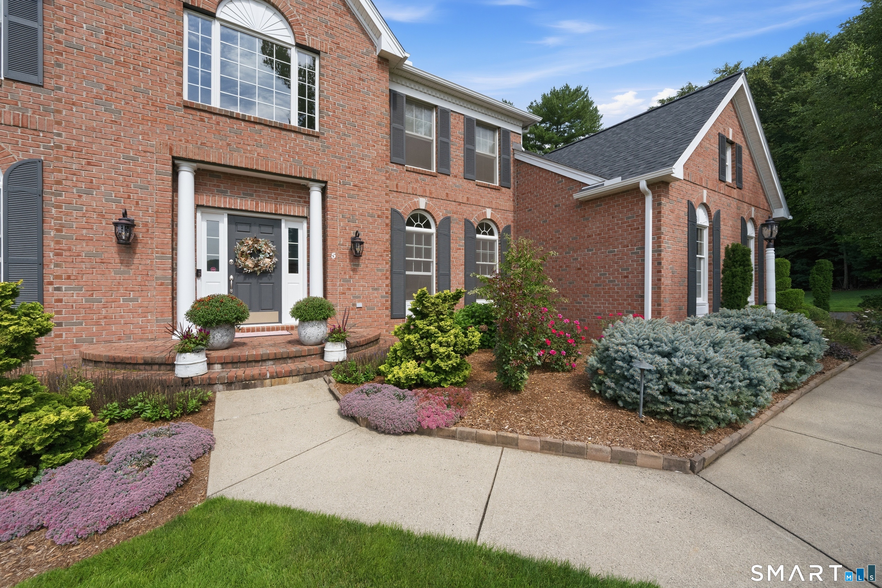 5 Quarterhorse Drive Ellington CT 06029