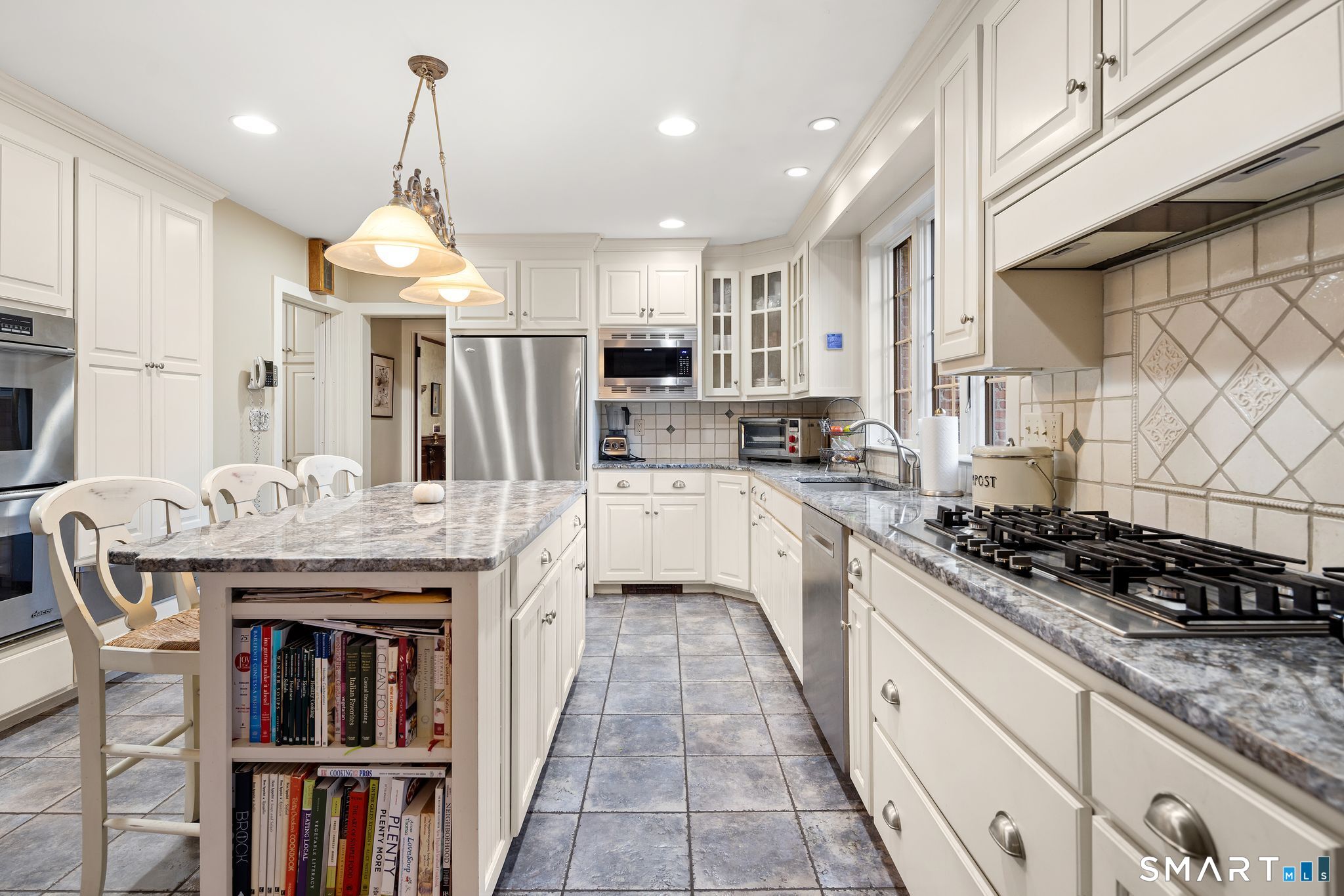 1844 Albany Avenue West Hartford CT 06117