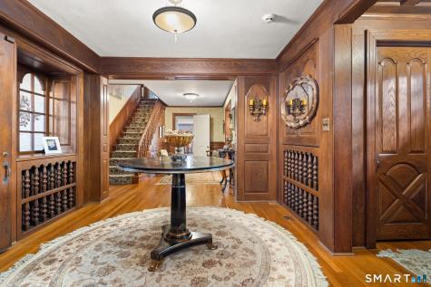 1844 Albany Avenue West Hartford CT 06117