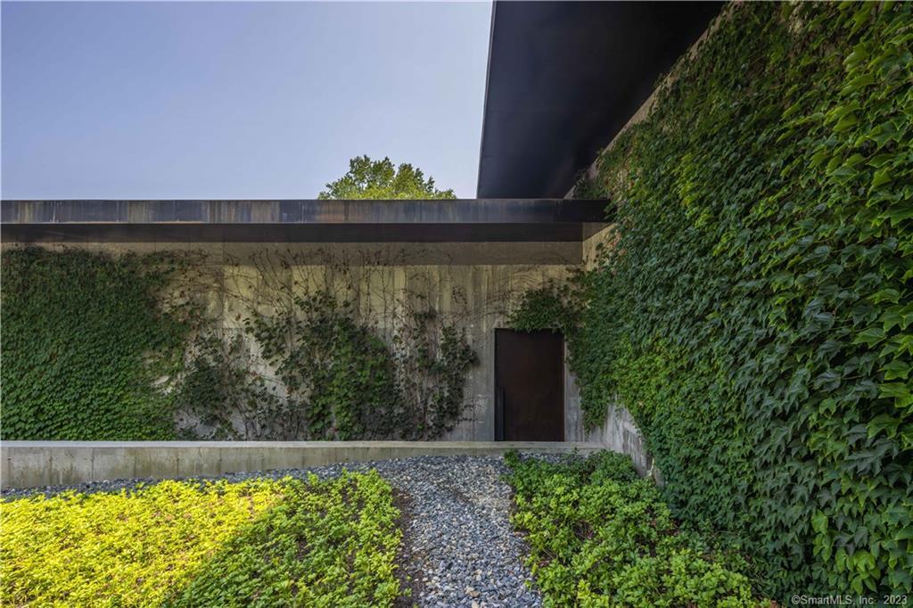 4 Good Hill Road Weston CT 06883