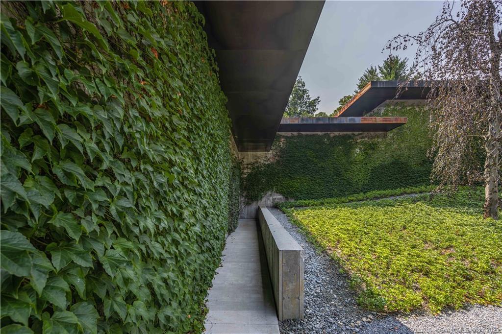 4 Good Hill Road Weston CT 06883