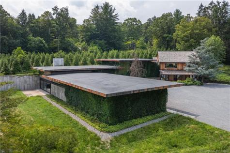 4 Good Hill Road Weston CT 06883