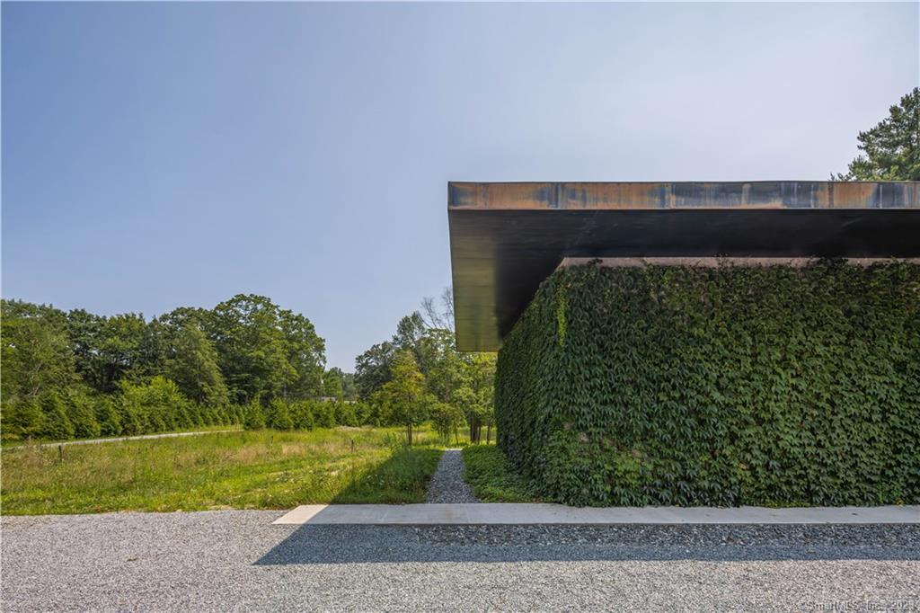 4 Good Hill Road Weston CT 06883