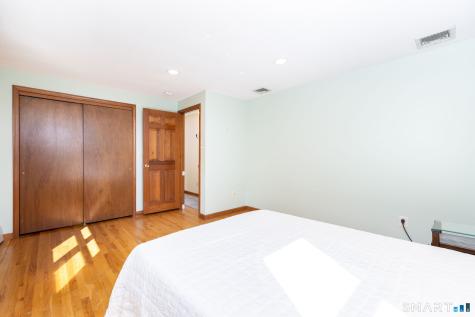 29 Valley View Drive Newington CT 06111