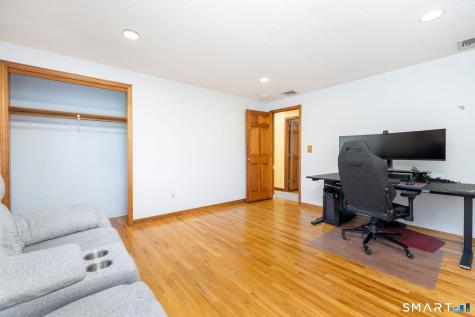 29 Valley View Drive Newington CT 06111