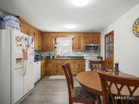 406 Cherry Lane Montville CT 06370