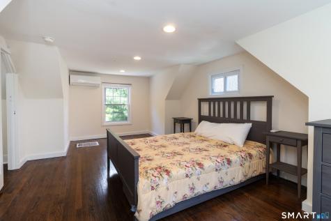 512 Leetes Island Road Branford CT 06405