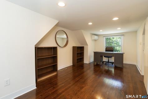 512 Leetes Island Road Branford CT 06405