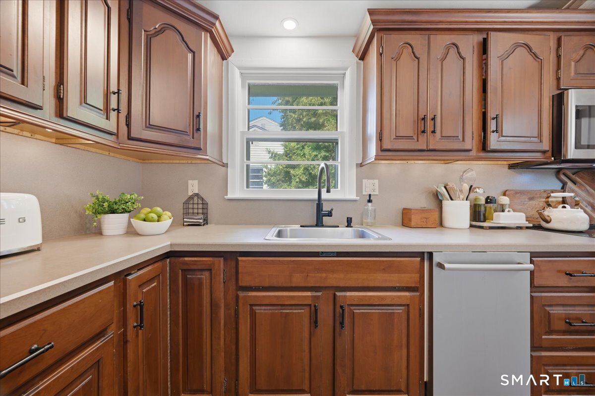 61 Hilltop Road Groton CT 06355