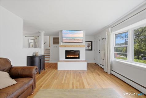 61 Hilltop Road Groton CT 06355