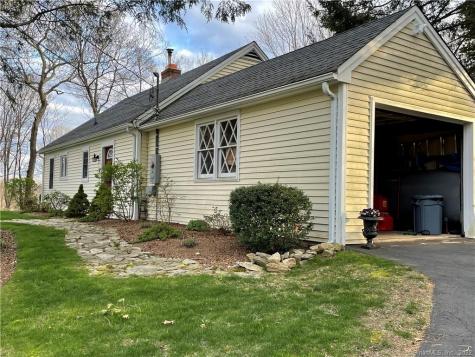 36 Aunt Park Lane Newtown CT 06470