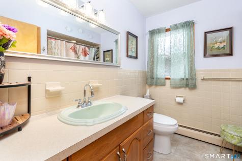 160 Flanders Road Southington CT 06489