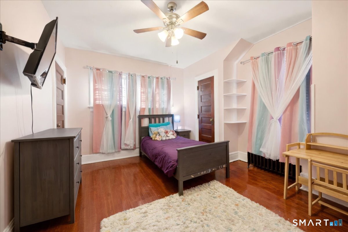 839 Laurel Avenue Bridgeport CT 06604