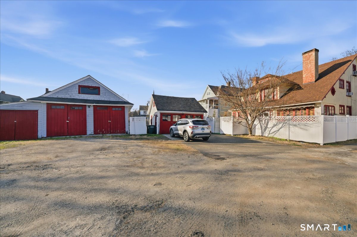 839 Laurel Avenue Bridgeport CT 06604