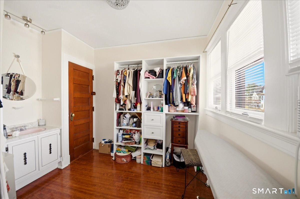 839 Laurel Avenue Bridgeport CT 06604