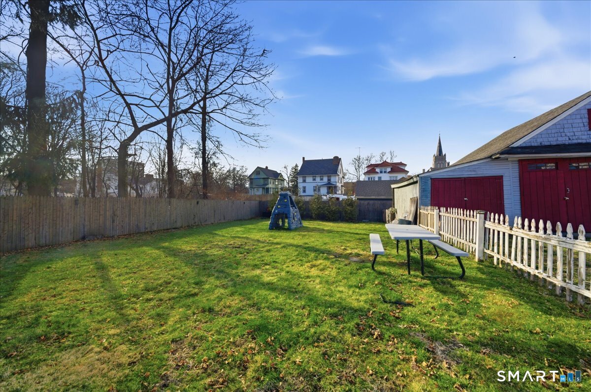 839 Laurel Avenue Bridgeport CT 06604