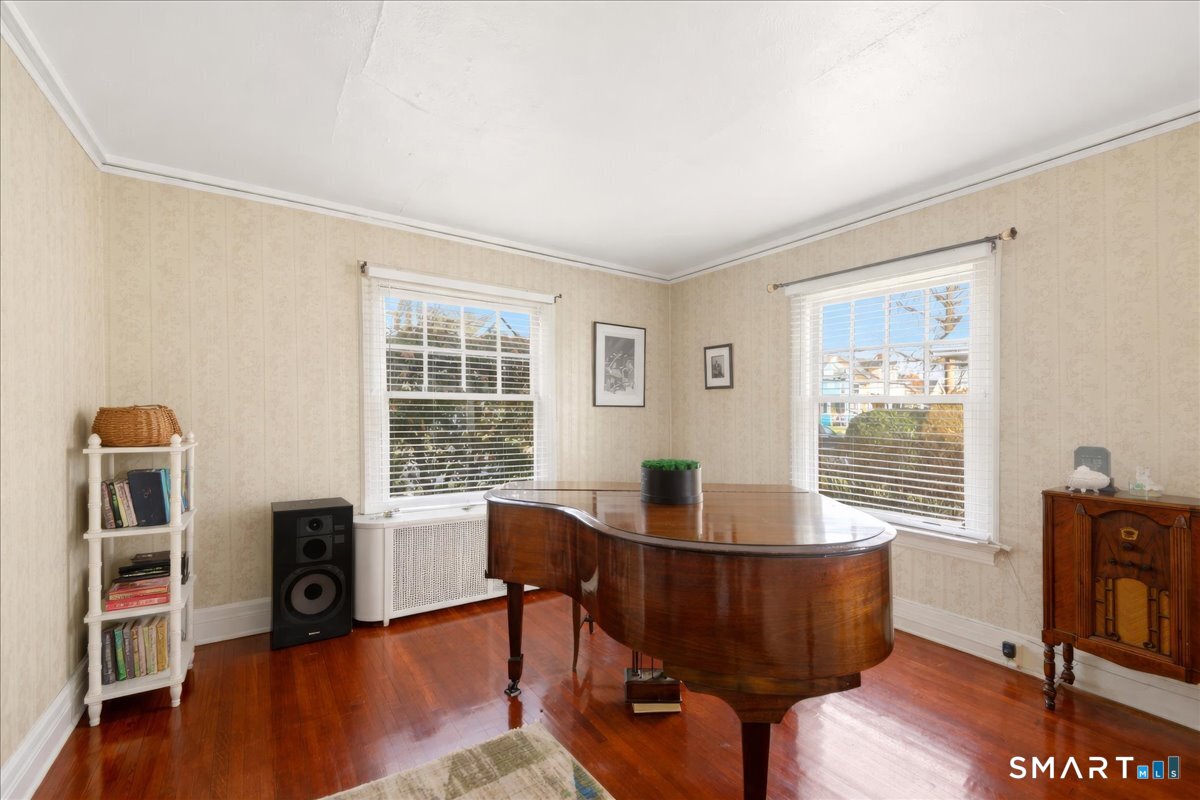 839 Laurel Avenue Bridgeport CT 06604