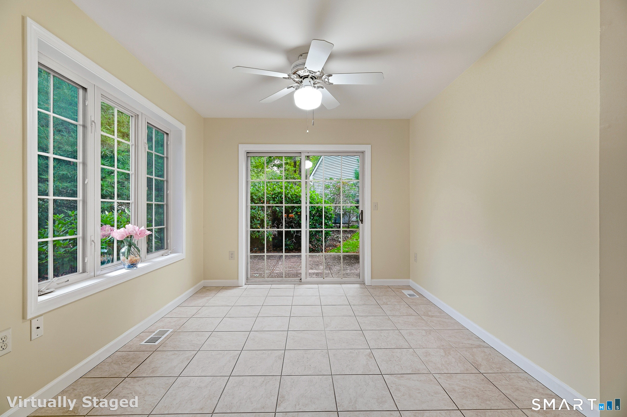 2 Hawthorne Lane East Lyme CT 06357