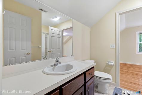2 Hawthorne Lane East Lyme CT 06357