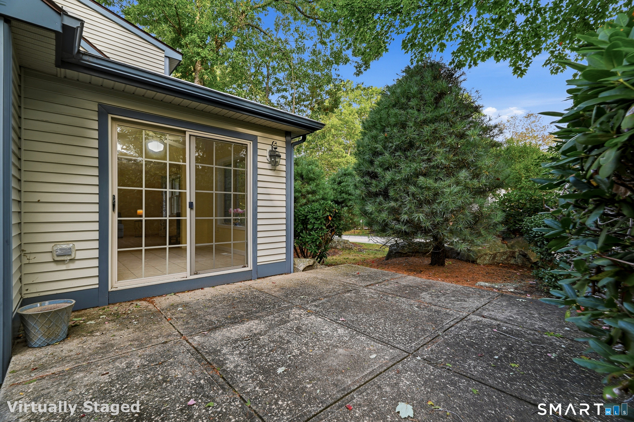 2 Hawthorne Lane East Lyme CT 06357