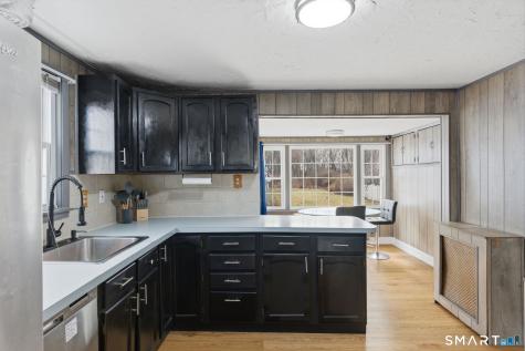 103 Maple Street East Hartford CT 06118