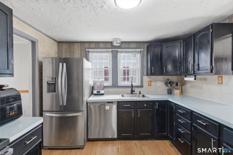103 Maple Street East Hartford CT 06118