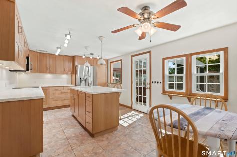 37 Roosevelt Avenue West Haven CT 06516