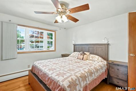 37 Roosevelt Avenue West Haven CT 06516