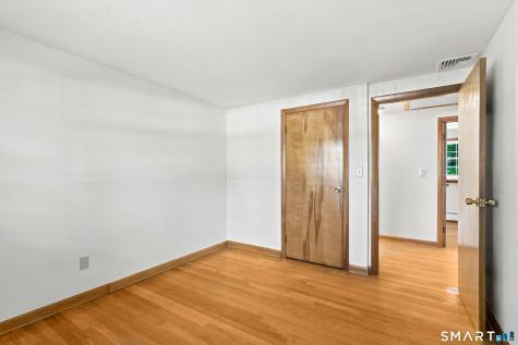 37 Roosevelt Avenue West Haven CT 06516