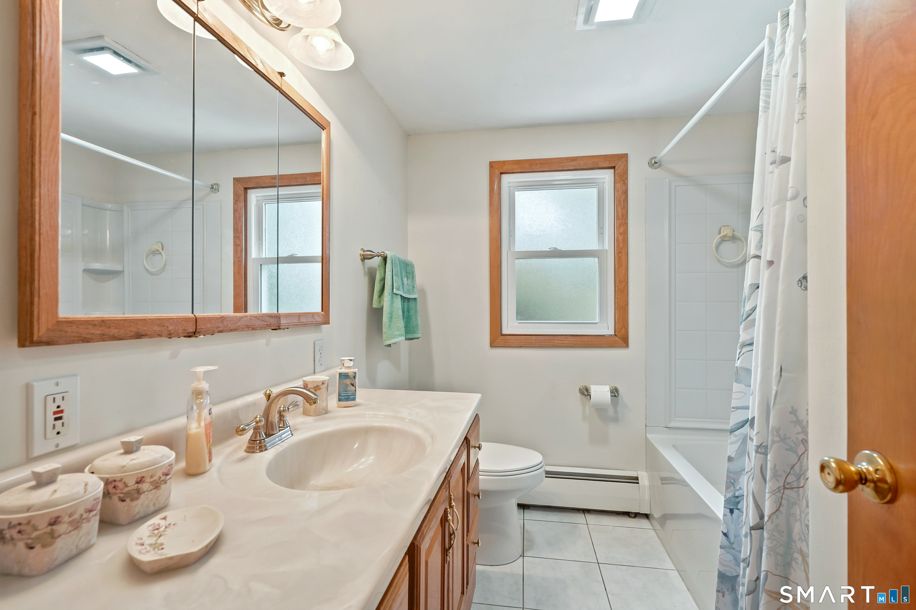 37 Roosevelt Avenue West Haven CT 06516