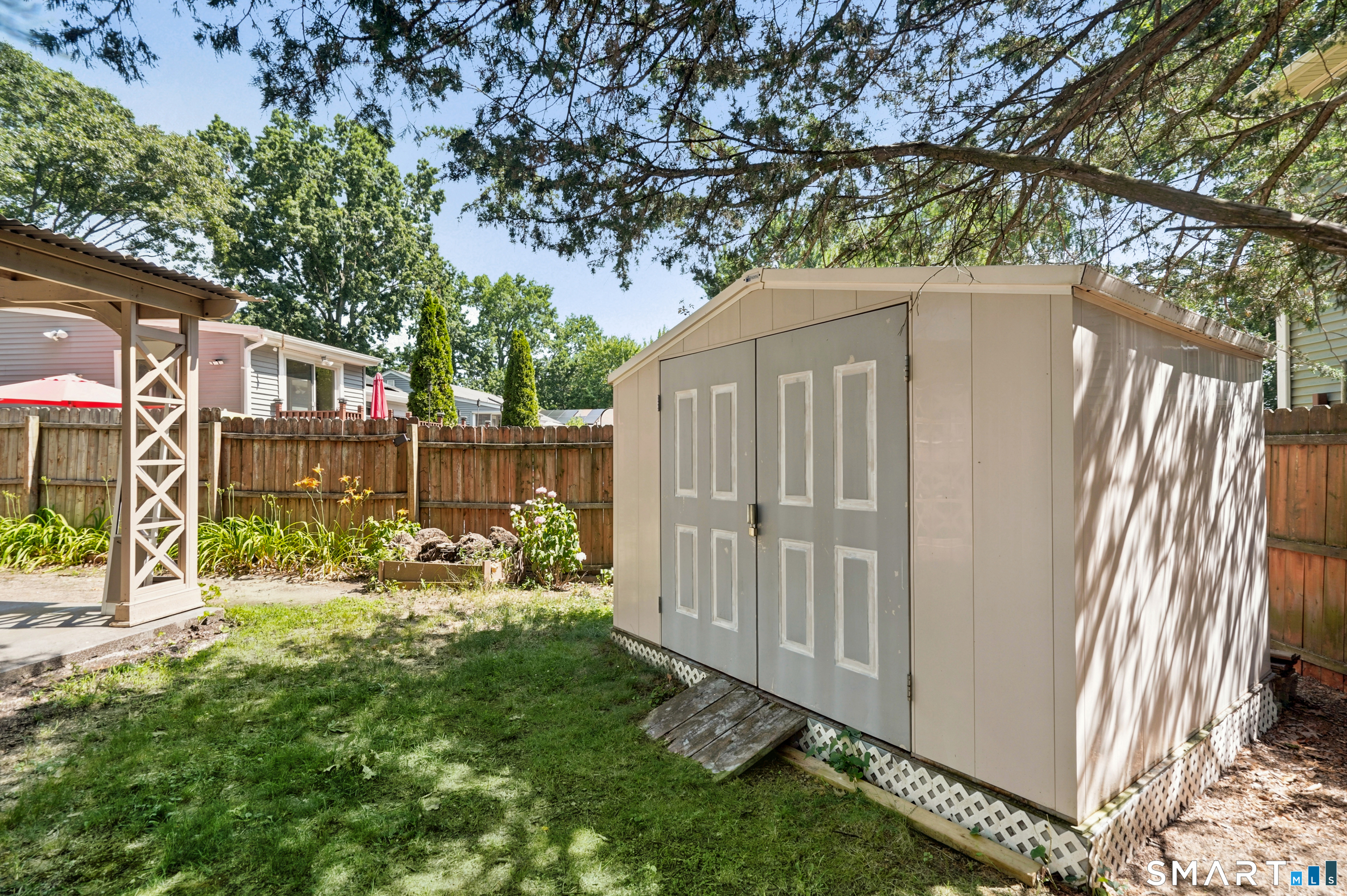 37 Roosevelt Avenue West Haven CT 06516
