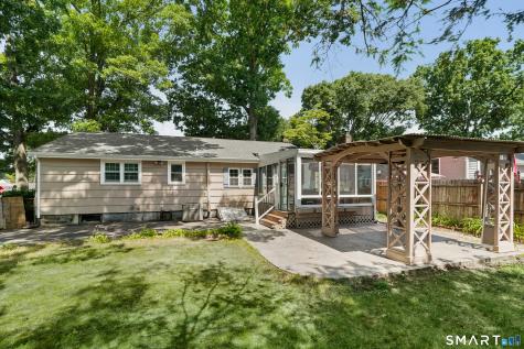 37 Roosevelt Avenue West Haven CT 06516